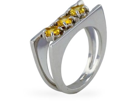 White 14k gold yellow sapphire ring Supply